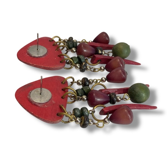Vintage Chic Handmade Red and Green Dangle Earrings - Picture 5 of 6